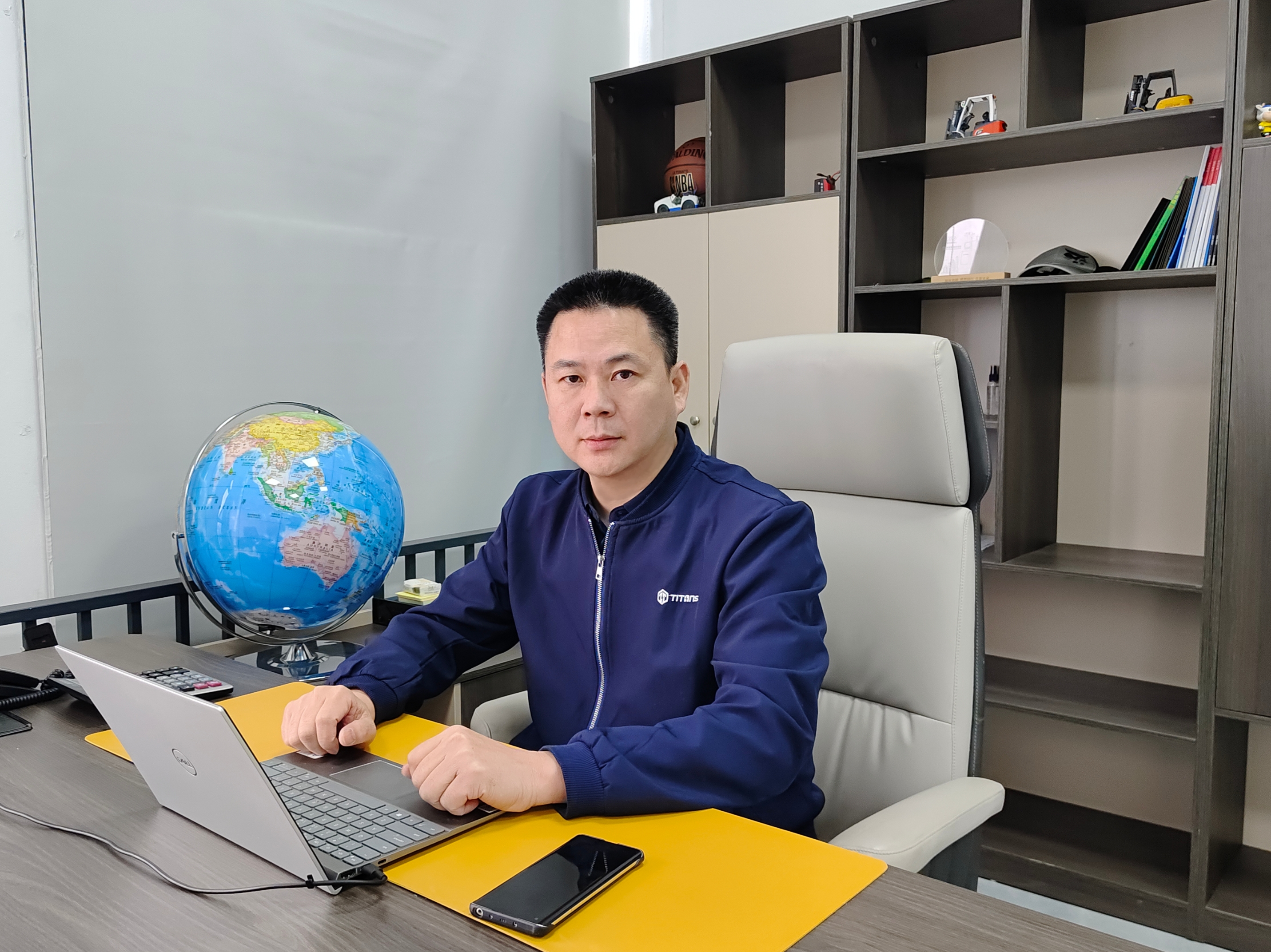 泰坦智能|從單點充電到智慧能源網(wǎng)，TITANS重構(gòu)叉車鋰電化服務(wù)價值鏈